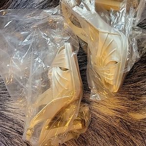 David's Bridal Kitty Silver High Healed  Shoes